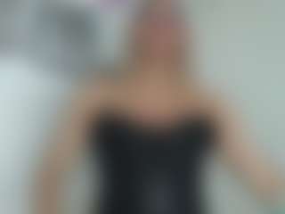Live cam show with gabi_horny - Spank on madthumbs