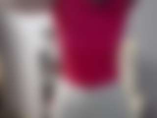 Live cam show with LizzySparkle - Green Eyes on CamwithHer