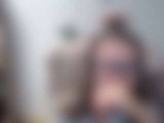Live-Cam-Show mit LizzySparkle - Cuckold auf Camsoda