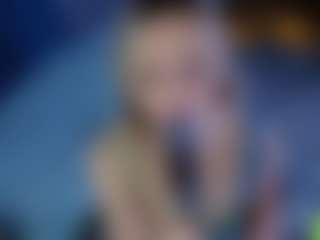 Live cam show with Melenn - Deepthroat on Free Soda