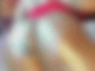 Live cam show with kim921Xd - Athletic on Livezox
