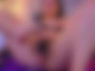 Live cam show with bryonycute - Middle Aged on Soda Cam
