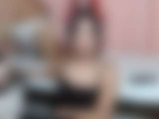 Live cam show with idalisVanucci - Facial Piercings on WildCum
