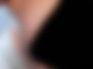 Karolinee's Live Sex Cam Show