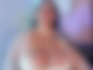 Live cam show with Karolinee - Curly on Uber Horny