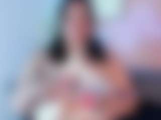 Karolinee's Live Sex Cam Show