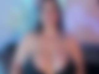 Live cam show with Karolinee - Public on Gym Cam Girls