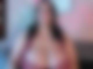 Live cam show with Karolinee - Curly on TeamSkeetLive