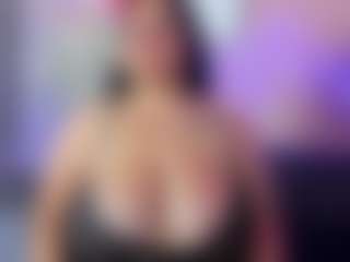 Karolinee's Live Sex Cam Show