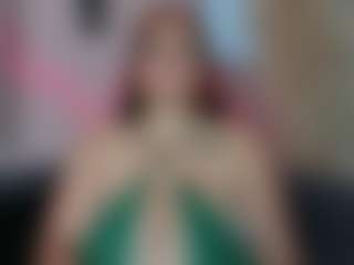 Live cam show with Karolinee - Curly on xblisslive.com