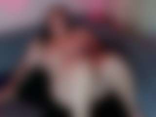 Karolinee's Live Sex Cam Show