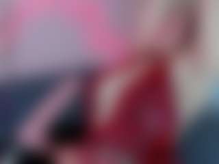 Live cam show with Karolinee - Tittyfuck on Camsoda