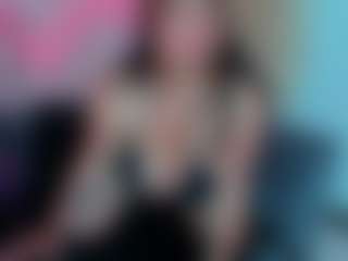 Karolinee's Live Sex Cam Show