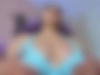 Karolinee's Live Sex Cam Show