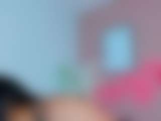 Karolinee's Live Sex Cam Show
