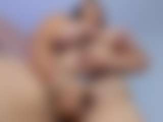 Live cam show with Karolinee - Cute on Sweet Sext