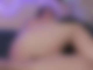 Karolinee's Live Sex Cam Show
