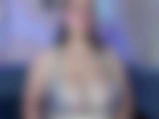 Live cam show with Karolinee - Curly on SquirtSoMuch