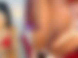 Live cam show with CandyRouse2 - Middle Aged on live18s.com