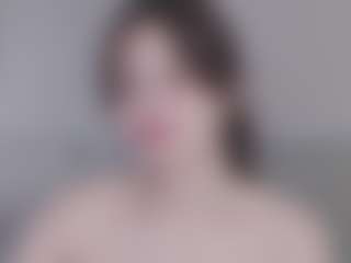Live cam show with Nicole - Hot on milfzrlive.com