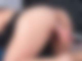 Live cam show with juliet-sofia - Butt Plug on Stripli.com