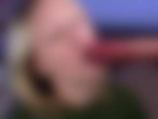 Spettacolo in cam dal vivo con Lillian-Peters - Facial su Camsoda