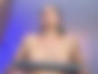 Live cam show with mariiahneedles - Teen (18+) on livesuperchat.net