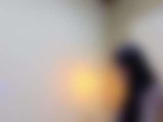 Lunaa-jonhsonn's Live Sex Cam Show