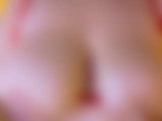Lunaa-jonhsonn's Live Sex Cam Show