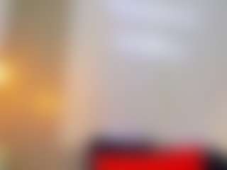 Lunaa-jonhsonn's Live Sex Cam Show