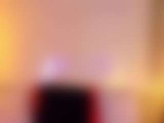 Lunaa-jonhsonn's Live Sex Cam Show