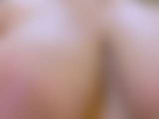 Lunaa-jonhsonn's Live Sex Cam Show