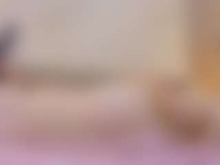 Lunaa-jonhsonn's Live Sex Cam Show