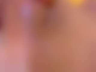 Lunaa-jonhsonn's Live Sex Cam Show