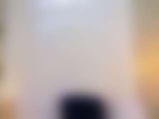 Lunaa-jonhsonn's Live Sex Cam Show