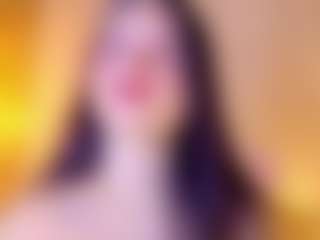 Lunaa-jonhsonn's Live Sex Cam Show