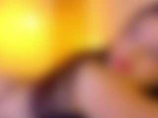 Lunaa-jonhsonn's Live Sex Cam Show