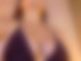 Lunaa-jonhsonn's Live Sex Cam Show