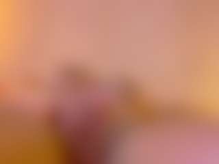 Live cam show with Lunaa-jonhsonn - Thin on googirlz