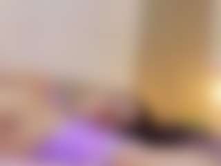 Live cam show with Lunaa-jonhsonn - Fuck Machine on Cam Slut