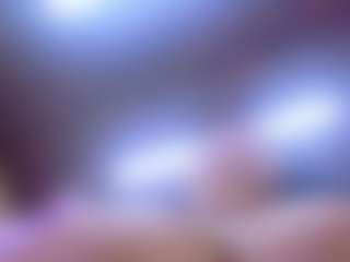Lunaa-jonhsonn's Live Sex Cam Show