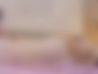 Lunaa-jonhsonn's Live Sex Cam Show