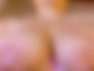 Live cam show with Lunaa-jonhsonn - Latina on Camsoda | colombia