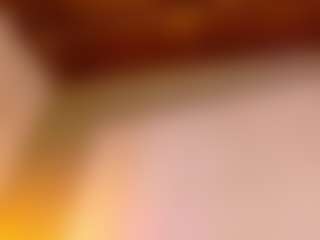 Lunaa-jonhsonn's Live Sex Cam Show