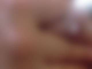 Lunaa-jonhsonn's Live Sex Cam Show