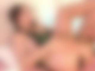 Samaraa-Smith MILF webcam performer live streaming