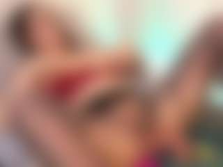 Samaraa-Smith MILF webcam performer live streaming