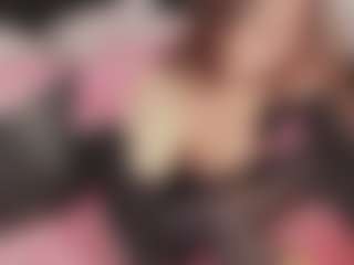 Live cam show with Samaraa-Smith - Plug on TottyGirls
