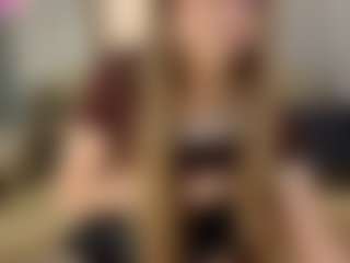 Live cam show with Lola - Shaved on Camsoda
