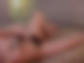 Live cam show with HildaBelch - Gray Eyes on Camsoda